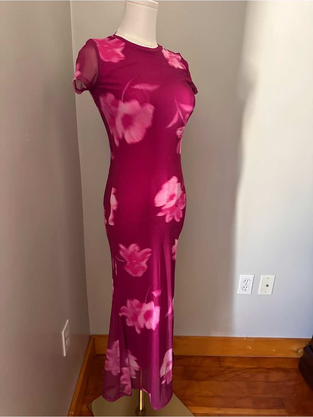 NWT See You Monday Burgundy Floral Dress - Picture 2 of 13